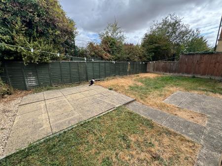 2 bedroom Coach House to let in Old School Court, Swindon, SN3