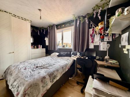 2 bedroom Semi-detached house for sale in Mildmay Close, Grange Park, Swindon, SN5