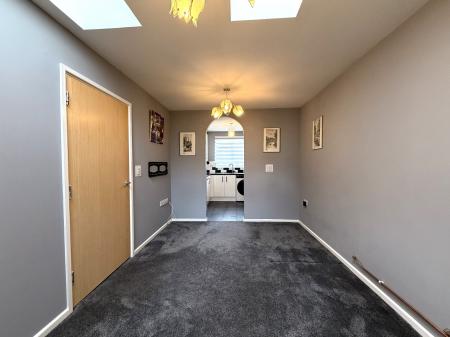 2 bedroom Flat for sale in Ermin Mews, Stratton St Margaret, Swindon, SN3