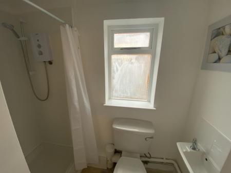 1 bedroom House share to let in Clifton Street, Old Town, Swindon, SN1