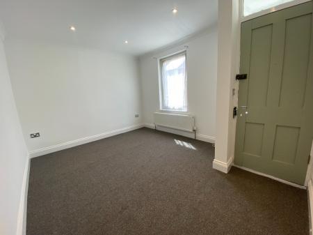 2 bedroom Terraced House to let in Omdurman Street, Swindon, SN2