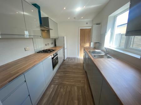 2 bedroom Terraced House to let in Omdurman Street, Swindon, SN2