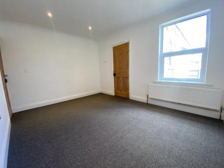 2 bedroom Terraced House to let in Omdurman Street, Swindon, SN2