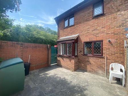 1 bedroom Terraced House to let in Risingham Mead, Westlea, Swindon, SN5