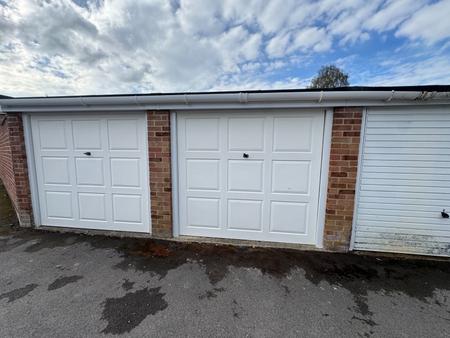 2 bedroom Terraced House to let in Sedgebrook, Liden, Swindon, SN3