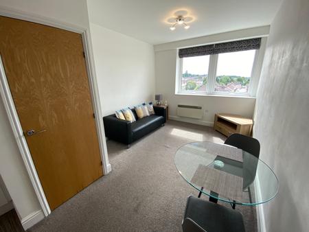 1 bedroom Flat to let in Farnsby Street, Central, Swindon, SN1