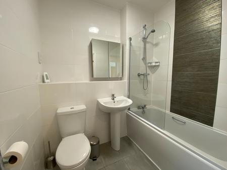 1 bedroom Flat to let in Farnsby Street, Central, Swindon, SN1