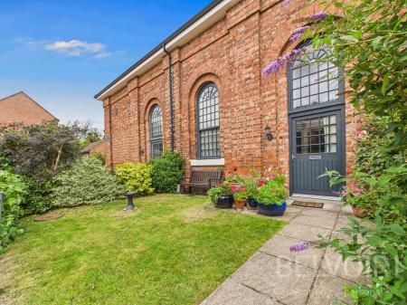 3 bedroom Town house for sale in Benbow Quay, Shrewsbury, SY1