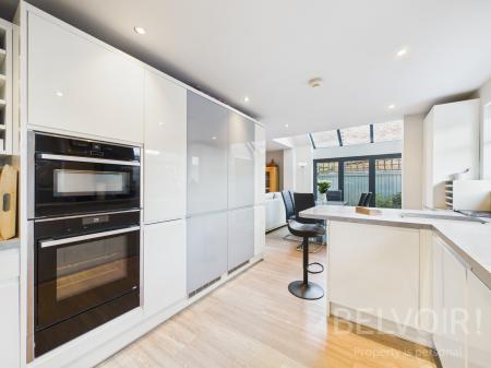 3 bedroom Detached house for sale in Bynner Street, Belle Vue, Shrewsbury, SY3