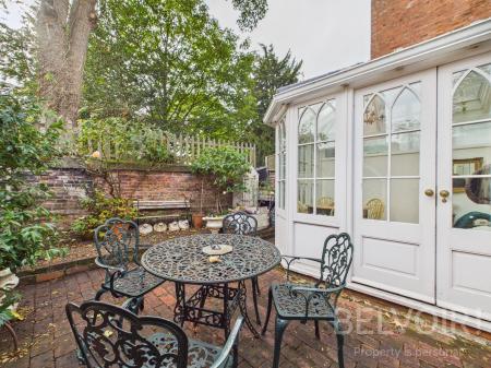 3 bedroom Town house for sale in Claremont Hill, Town Centre, Shrewsbury, SY1