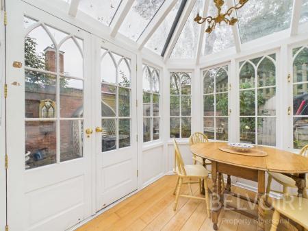 3 bedroom Town house for sale in Claremont Hill, Town Centre, Shrewsbury, SY1