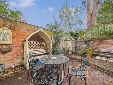 3 bedroom Town house for sale in Claremont Hill, Town Centre, Shrewsbury, SY1