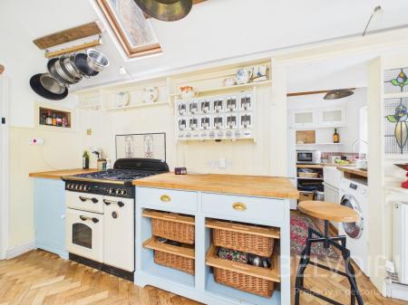 3 bedroom Town house for sale in Claremont Hill, Town Centre, Shrewsbury, SY1