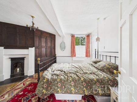 3 bedroom Town house for sale in Claremont Hill, Town Centre, Shrewsbury, SY1