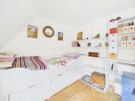 3 bedroom Town house for sale in Claremont Hill, Town Centre, Shrewsbury, SY1