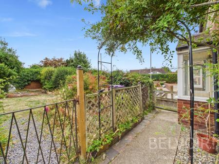 2 bedroom Terraced House for sale in Cross Houses, Shrewsbury, SY5