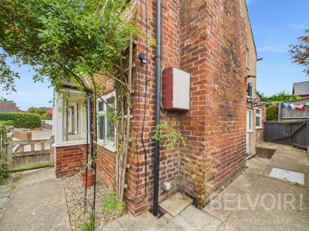 2 bedroom Terraced House for sale in Cross Houses, Shrewsbury, SY5