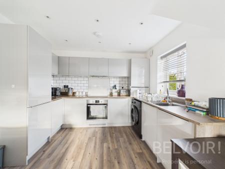 2 bedroom Flat for sale in Drapers Rise, Sweetlake Meadow, Shrewsbury, SY3