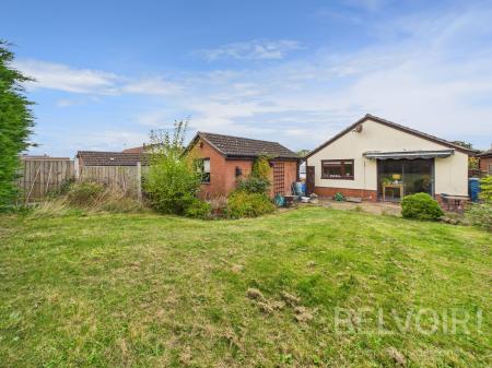 2 bedroom Detached bungalow for sale in Falcons Way, Copthorne, Shrewsbury, SY3