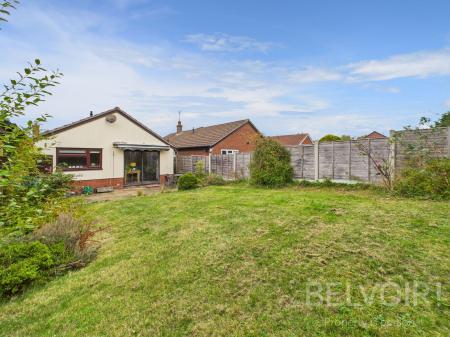 2 bedroom Detached bungalow for sale in Falcons Way, Copthorne, Shrewsbury, SY3