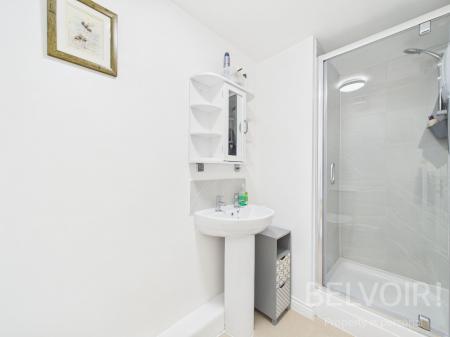 2 bedroom Flat for sale in Greenfields Gardens, Greenfields, Shrewsbury, SY1