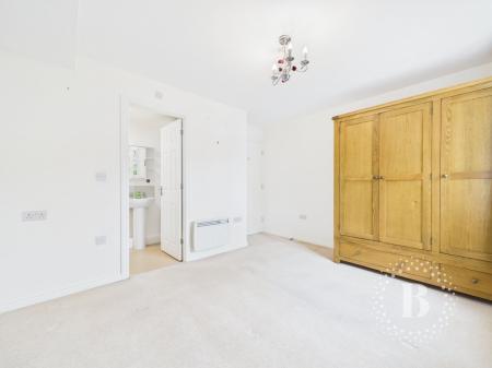 2 bedroom Flat for sale in Greenfields Gardens, Greenfields, Shrewsbury, SY1