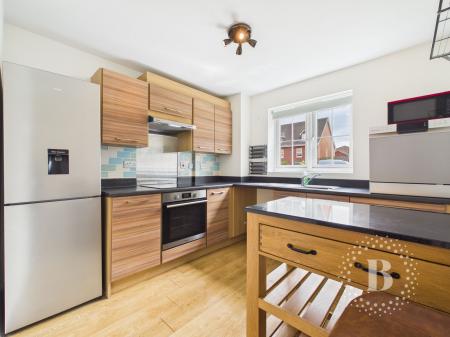 2 bedroom Flat for sale in Greenfields Gardens, Greenfields, Shrewsbury, SY1