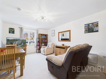 2 bedroom Flat for sale in Greenfields Gardens, Greenfields, Shrewsbury, SY1