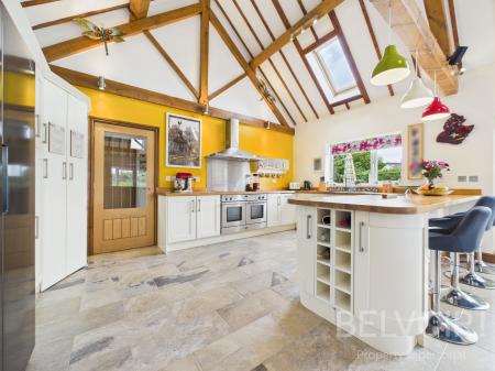 3 bedroom Bungalow for sale in Greenhill Bank, Ellesmere, SY12