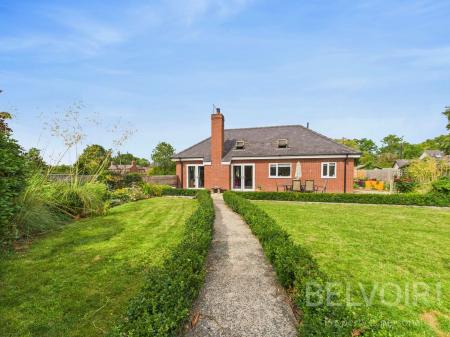 3 bedroom Bungalow for sale in Greenhill Bank, Ellesmere, SY12