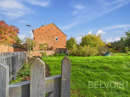 1 bedroom Terraced House for sale in Hermitage Walk, Mountfields, Shrewsbury, SY3