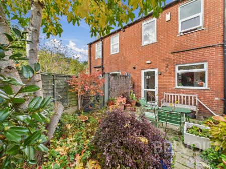 1 bedroom Terraced House for sale in Hermitage Walk, Mountfields, Shrewsbury, SY3