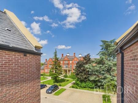 4 bedroom Town house for sale in Lady Herbert Way, Shrewsbury, SY3