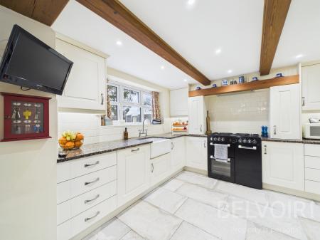 3 bedroom Detached house for sale in Lea Cross, Pontesbury, Shrewsbury, SY5