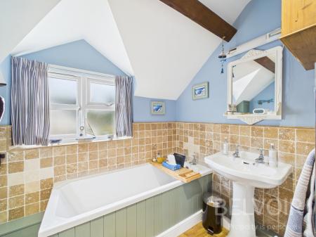 3 bedroom Detached house for sale in Lea Cross, Pontesbury, Shrewsbury, SY5