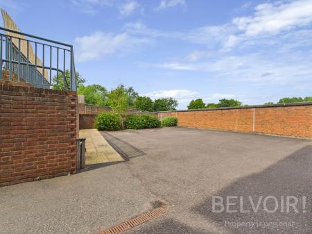 2 bedroom Flat for sale in Longner Street, Town Centre, Shrewsbury, SY3