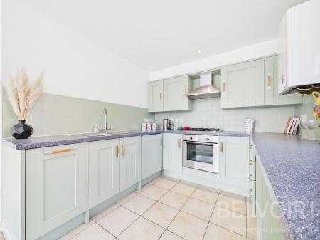 2 bedroom Flat for sale in Longner Street, Town Centre, Shrewsbury, SY3