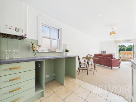 2 bedroom Flat for sale in Longner Street, Town Centre, Shrewsbury, SY3