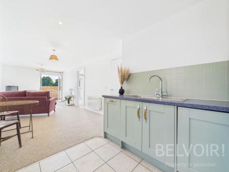 2 bedroom Flat for sale in Longner Street, Town Centre, Shrewsbury, SY3