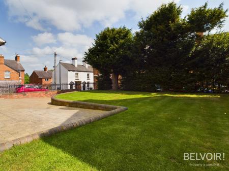 6 bedroom Detached house for sale in Longner Street, Mountfields, Shrewsbury, SY3