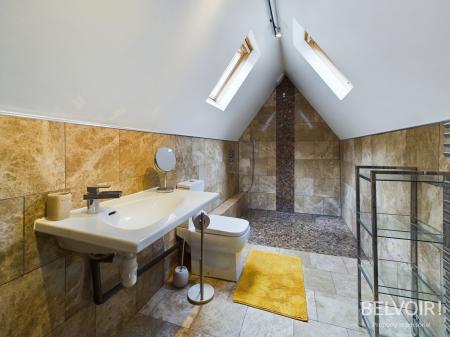 6 bedroom Detached house for sale in Longner Street, Mountfields, Shrewsbury, SY3