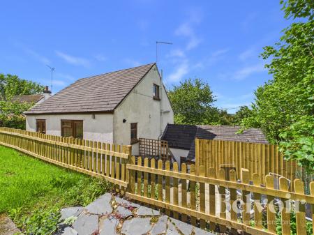 3 bedroom Detached house for sale in Lower Road, Pontesbury, Shrewsbury, SY5