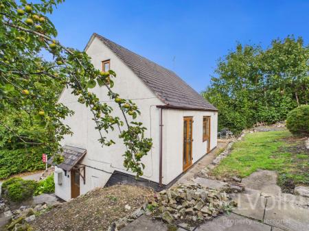 3 bedroom Detached house for sale in Lower Road, Pontesbury, Shrewsbury, SY5