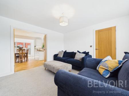 4 bedroom Semi-detached house for sale in Richmond Drive, Copthorne, Shrewsbury, SY3