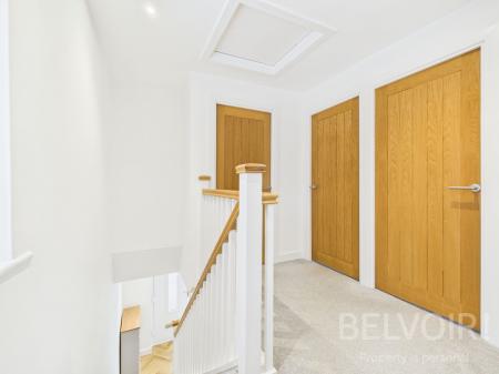 4 bedroom Semi-detached house for sale in Richmond Drive, Copthorne, Shrewsbury, SY3