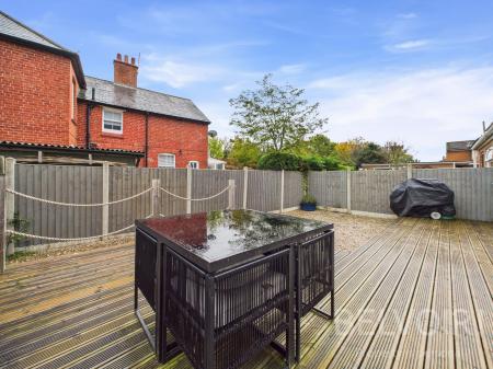 4 bedroom Semi-detached house for sale in Richmond Drive, Copthorne, Shrewsbury, SY3