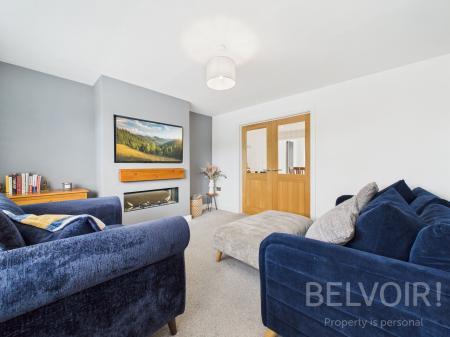 4 bedroom Semi-detached house for sale in Richmond Drive, Copthorne, Shrewsbury, SY3