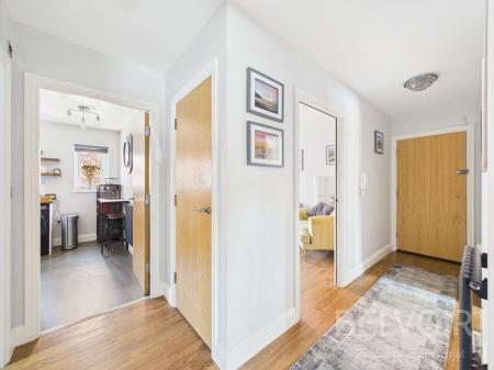 2 bedroom Flat for sale in St Julians Mews, Town Centre, Shrewsbury, SY1