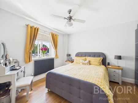 2 bedroom Flat for sale in St Julians Mews, Town Centre, Shrewsbury, SY1