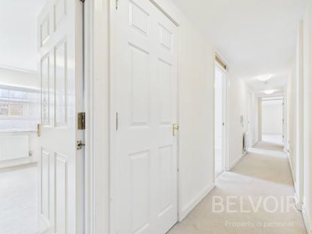 3 bedroom Flat for sale in Swan Hill, Town Centre, Shrewsbury, SY1